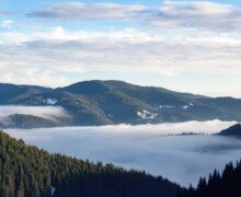Зорница, облачно езеро